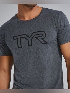 💪🔥TYR Men’s XL Gray T-Shirt Athletic Crossfit Training Gym Activewear Tee